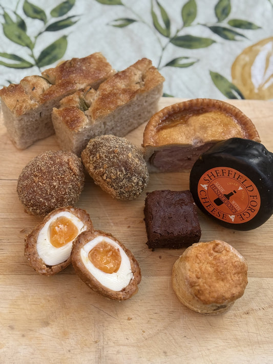 Cheggnic - NOT your average Picnic Box (large)